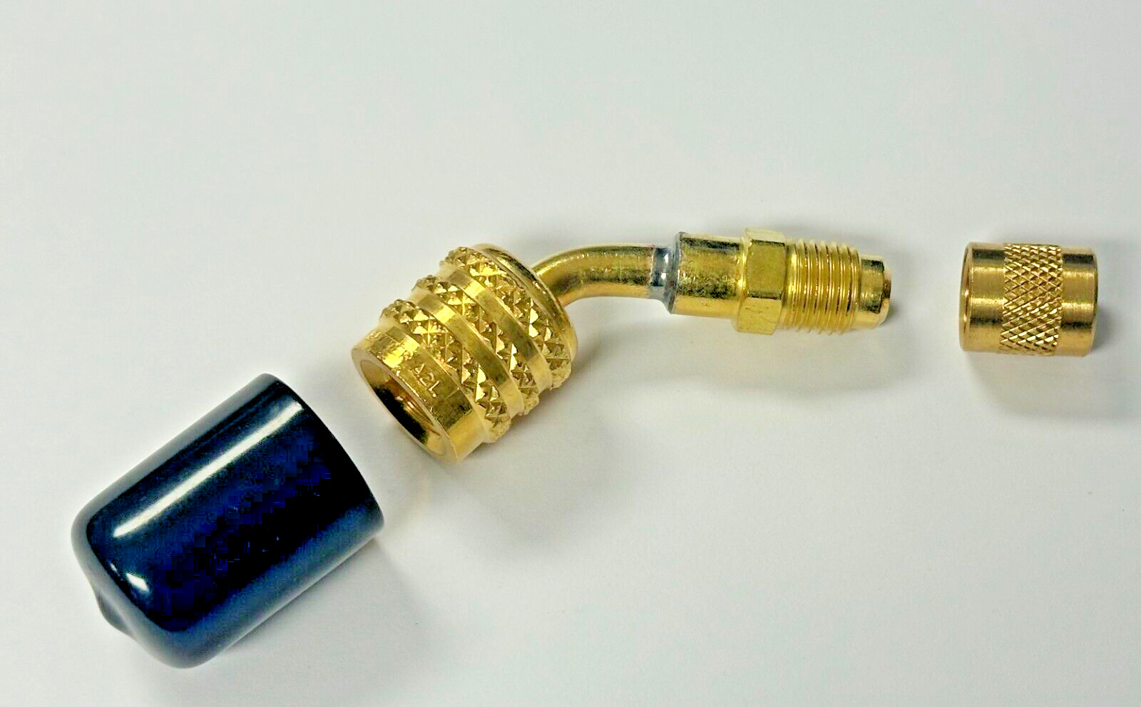 r32, 45 Degree Left Hand Threads to 1/4" Male Flare Refrigerant Tank Adapter