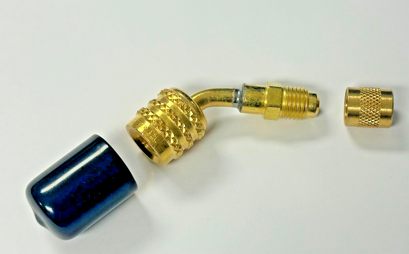 r32, 45 Degree Left Hand Threads to 1/4" Male Flare Refrigerant Tank Adapter