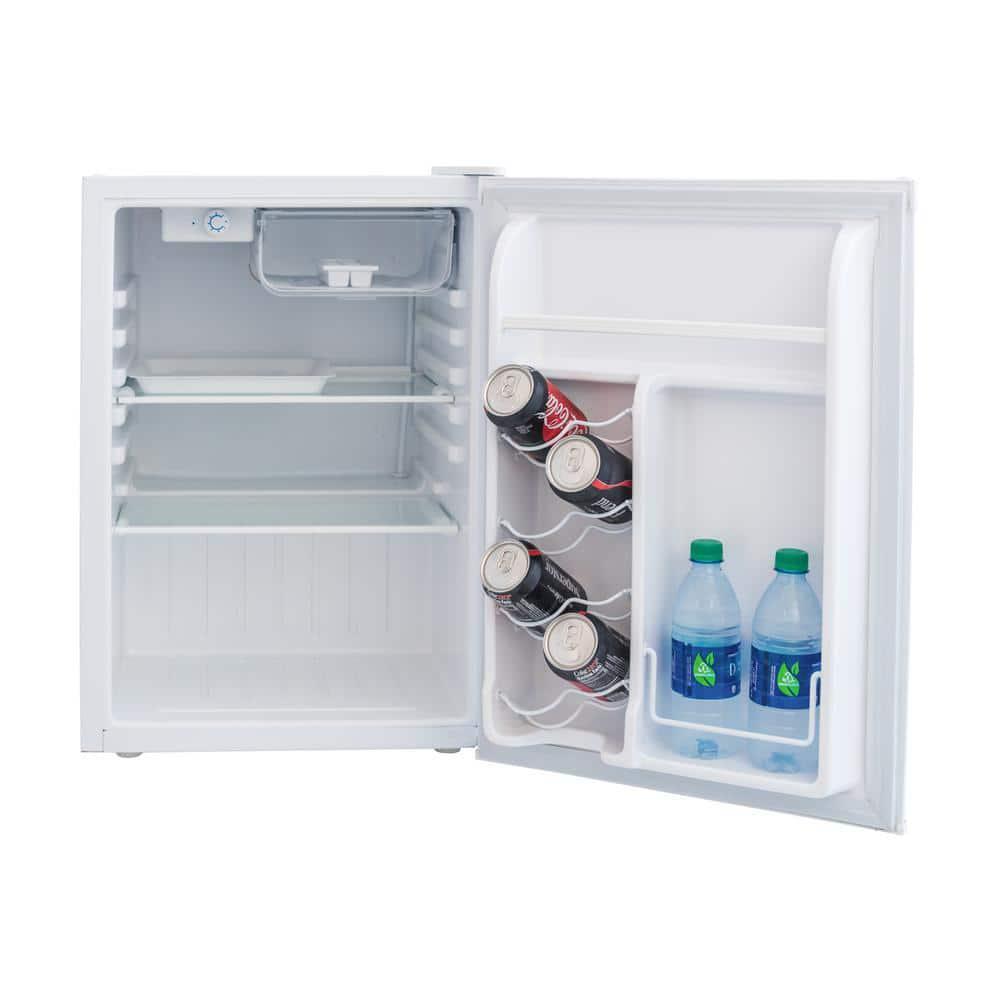Magic Chef 2.6 cu. ft. Mini Fridge White Upfront Adjustable Thermostat Control