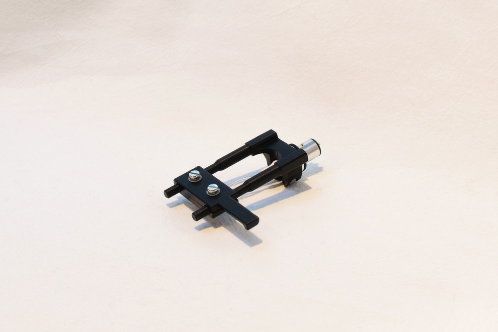 ZERSONIC - LIGHTWEIGHT HEADSHELL ADJUSTABLE AZIMUTH HI-FI TURNTABLE