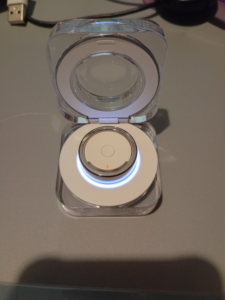 Samsung Smart Ring Charger SM Q503