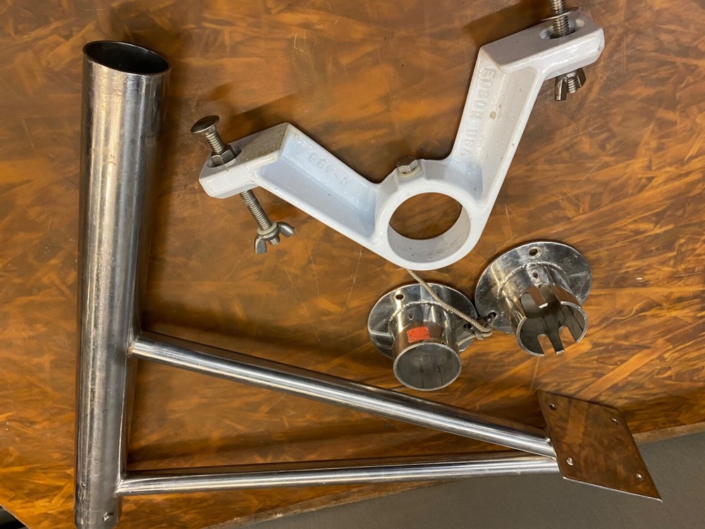 Edson Rotating Seat Bracket w/ Mounting Base C-498 , bracket width bolt/bolt 9