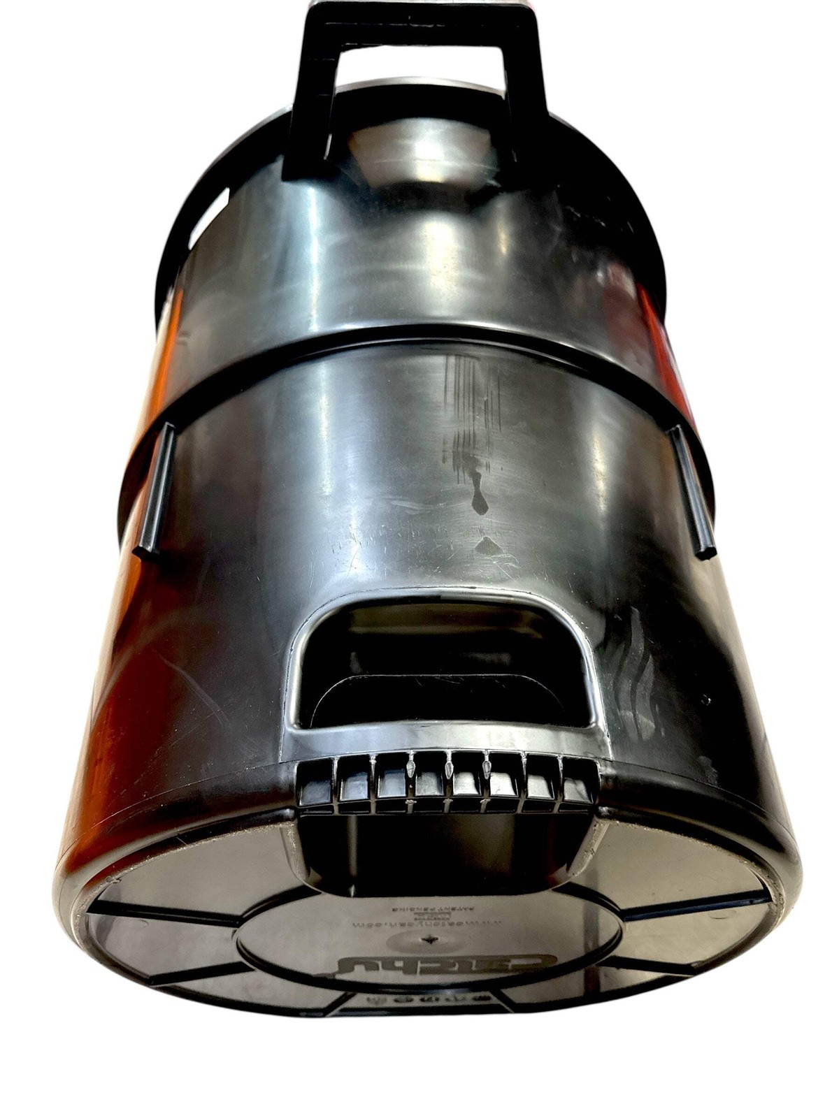 CC3011 – Catchy 30 Gallon Trash Can (28" High x 22" Wide)