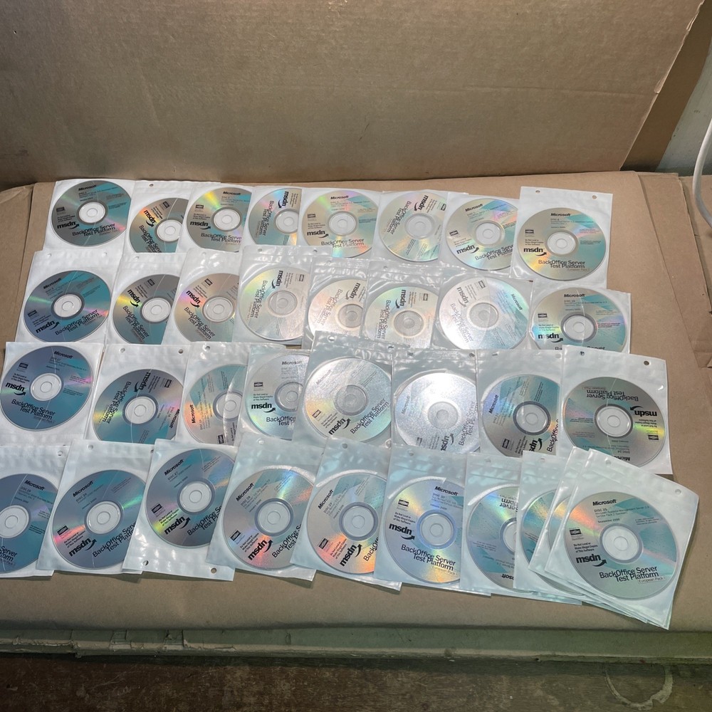 Microsoft MSDN Back Office Server Test Platform Discs 1-35 Jan. 2000 Euro Pack I