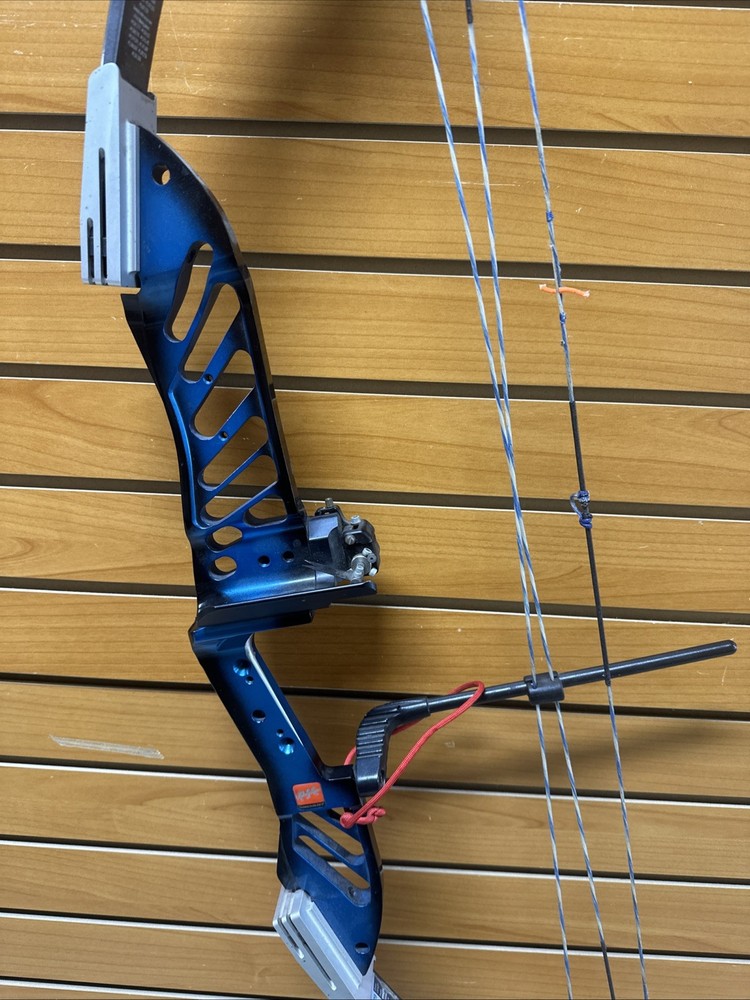 PSE Millennium Compound Bow - RH - 29” - 60# Max - Item 3251