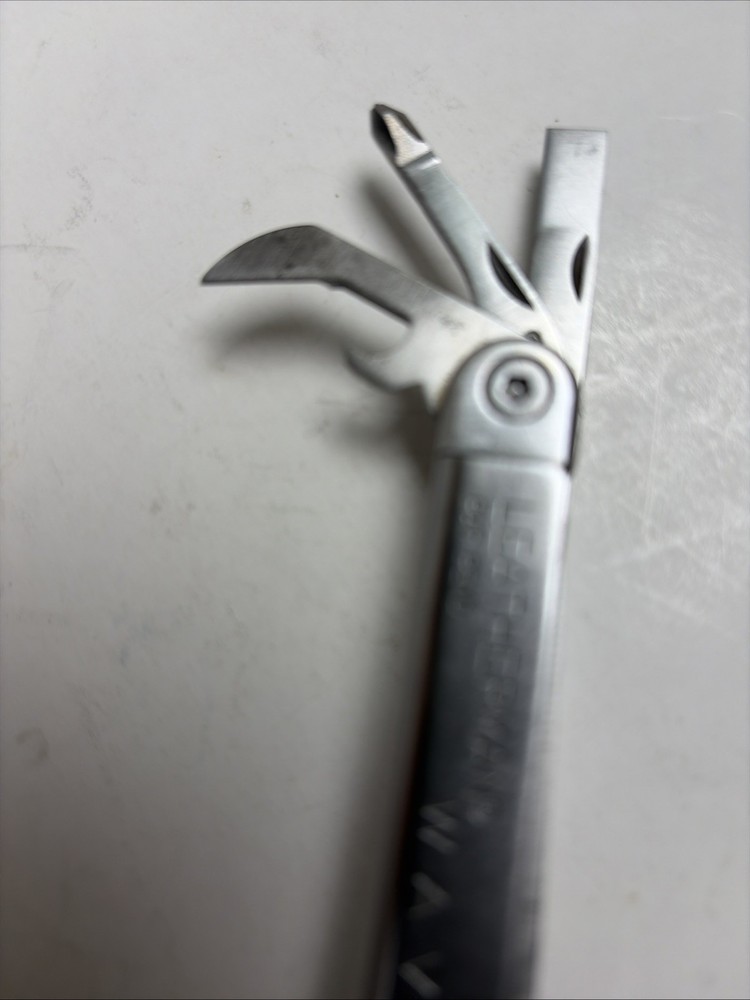 LEATHERMAN WAVE MULTITOOL Used with some light wear