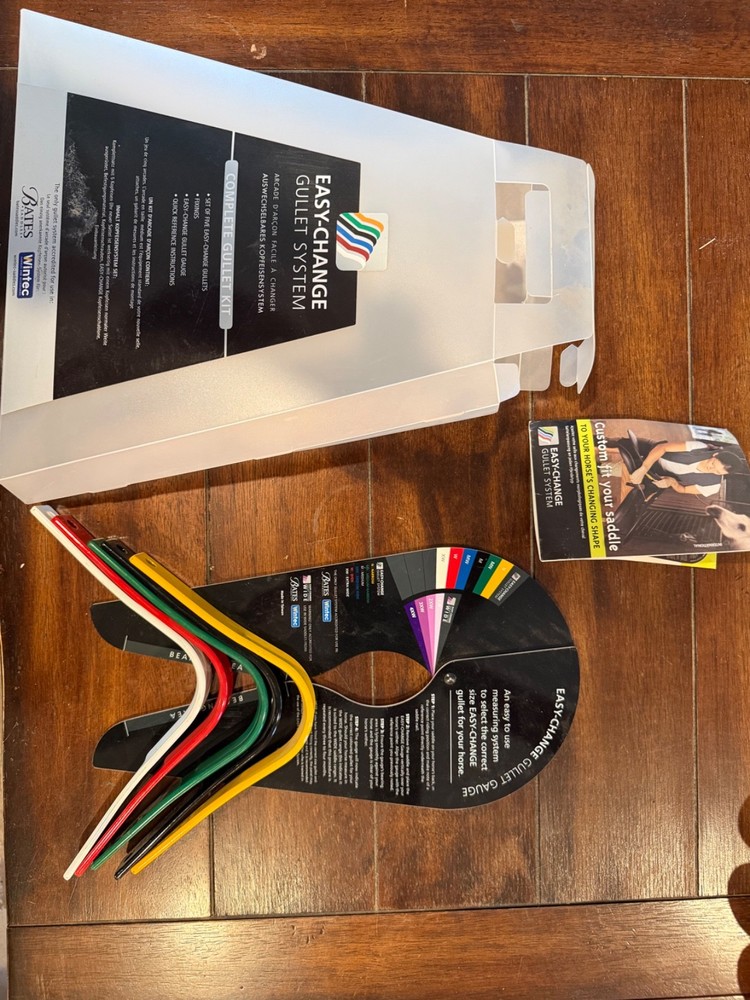 Bates elevation jumping saddle