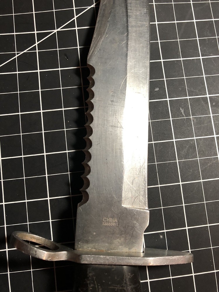 survival knife fixed blade with nylon sheath