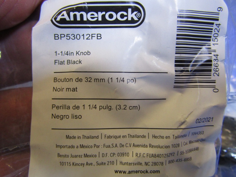 6 – AMEROCK CABINET KNOBS FLAT BLACK BP 53012-FB. NEW in Package