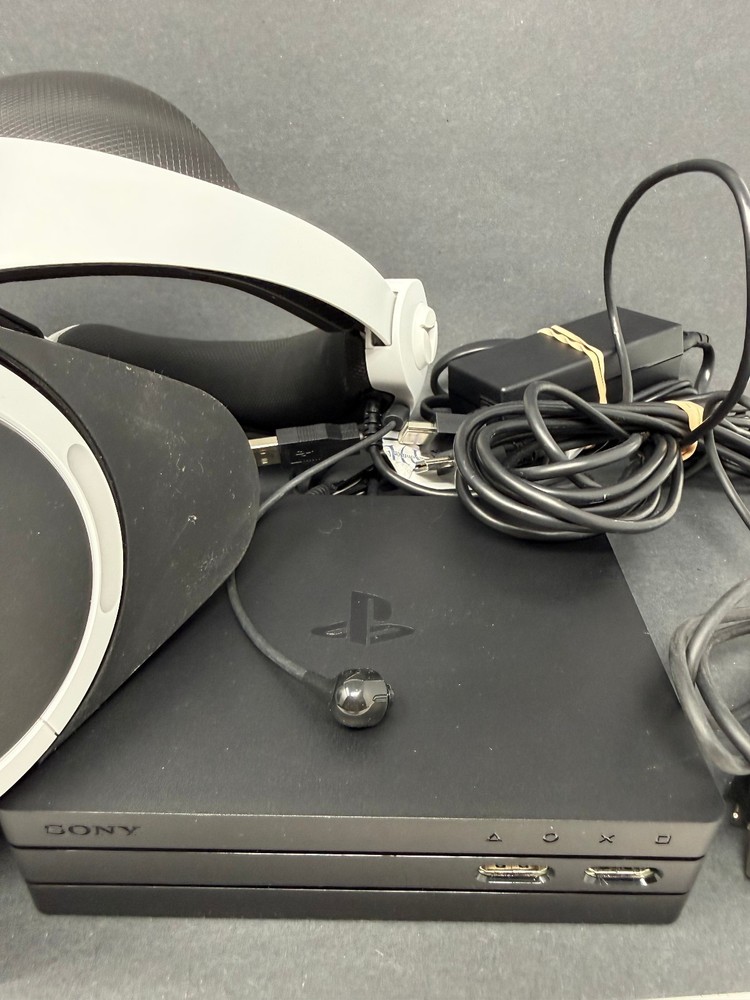 Sony PlayStation VR PS4 Bundle CUH-ZVR2 Headset Set + Motion Controllers