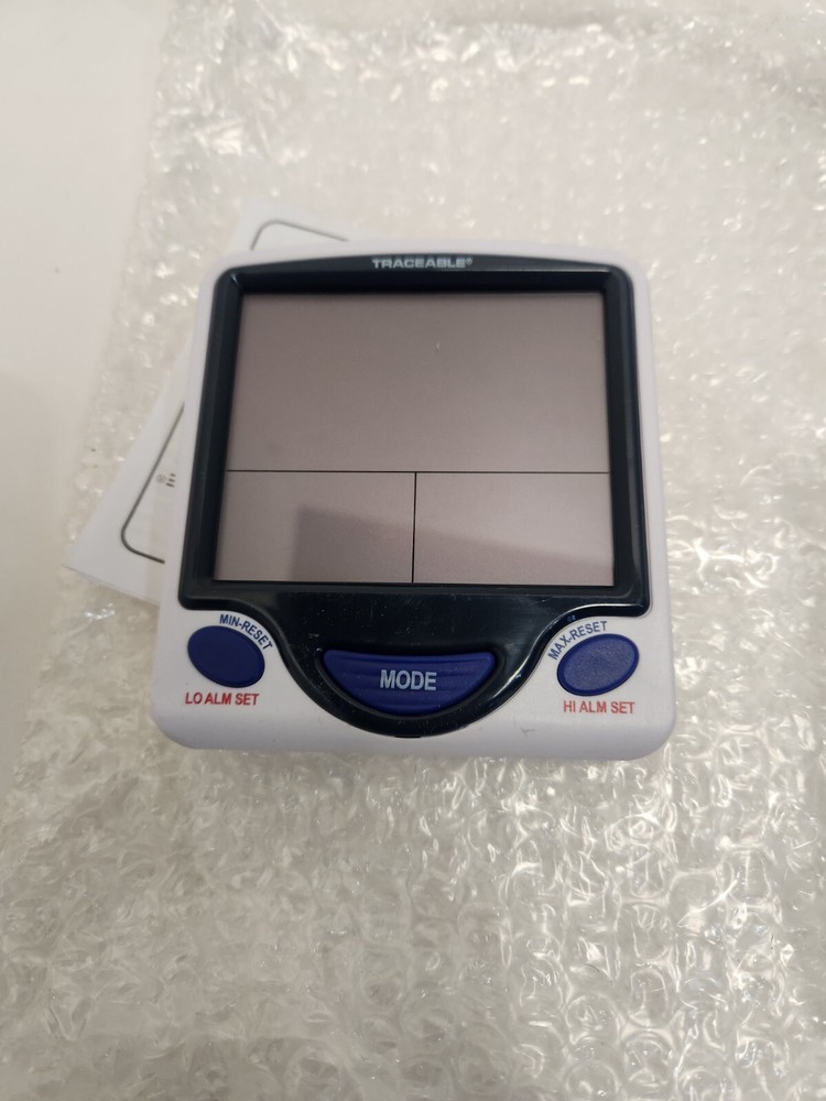 Digital Thermometer 4648: ±1°C, Multi-Point Calibration, 10 ft Cable 6KEA7