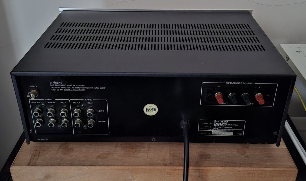 Trio KA-3700 integrated amplifier 1977
