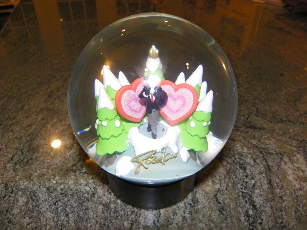 Ranboo Snow Globe Christmas Edition