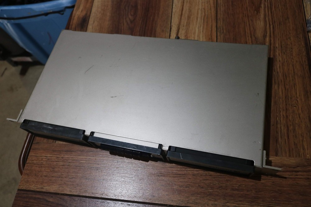 Rackmount Tray With Video Distribution Amplifier VideoTek Dat 2