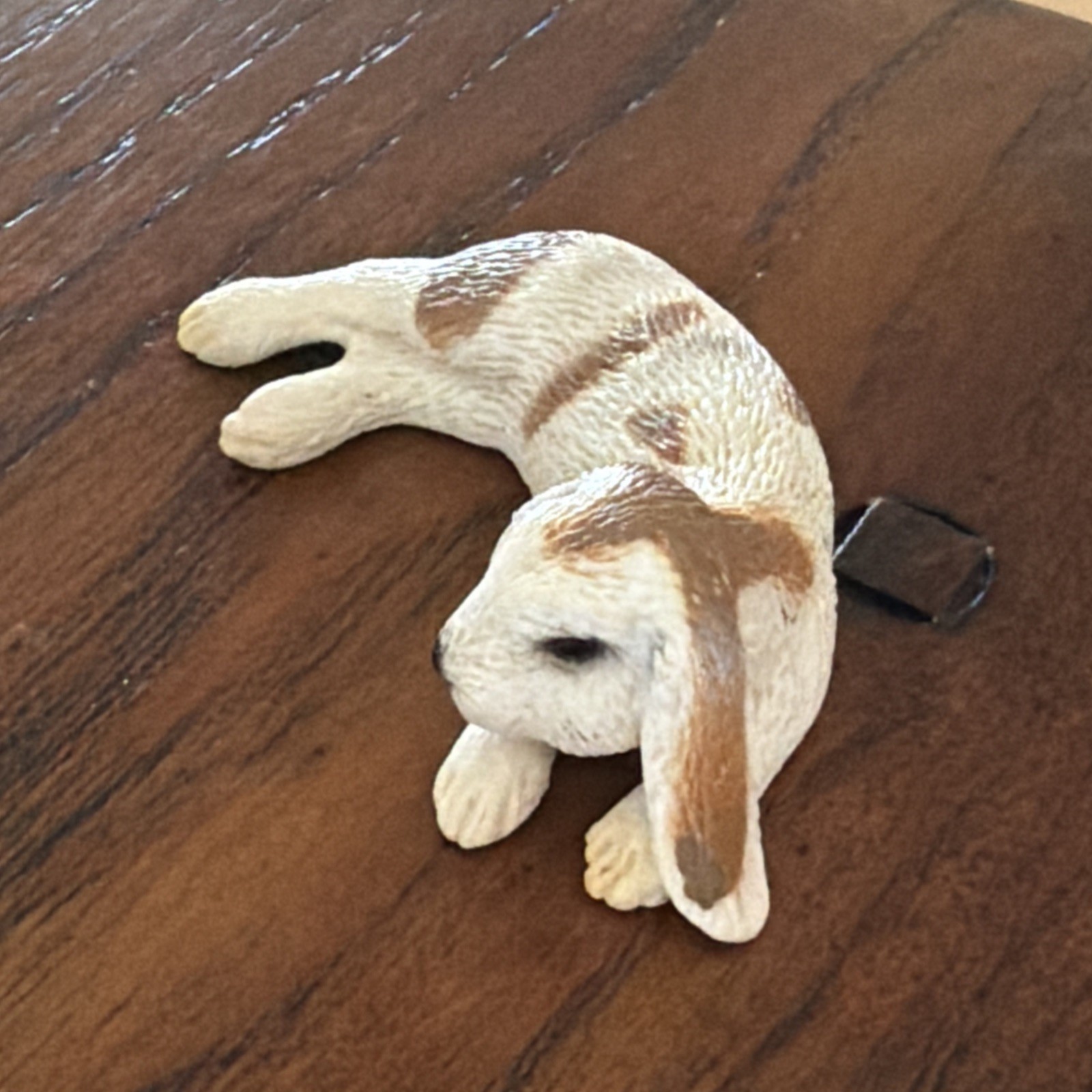 Schleich Rabbit Bunny Figure Lying Dwarf Lop Toy 2010