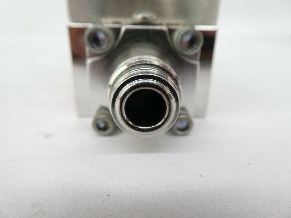 UNIT Instruments UFC-8160 Mass Flow Controller MFC 500 SCCM HCl Working Surplus