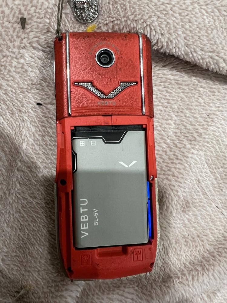 VERTU ASCENT RHV-3 mobile phone