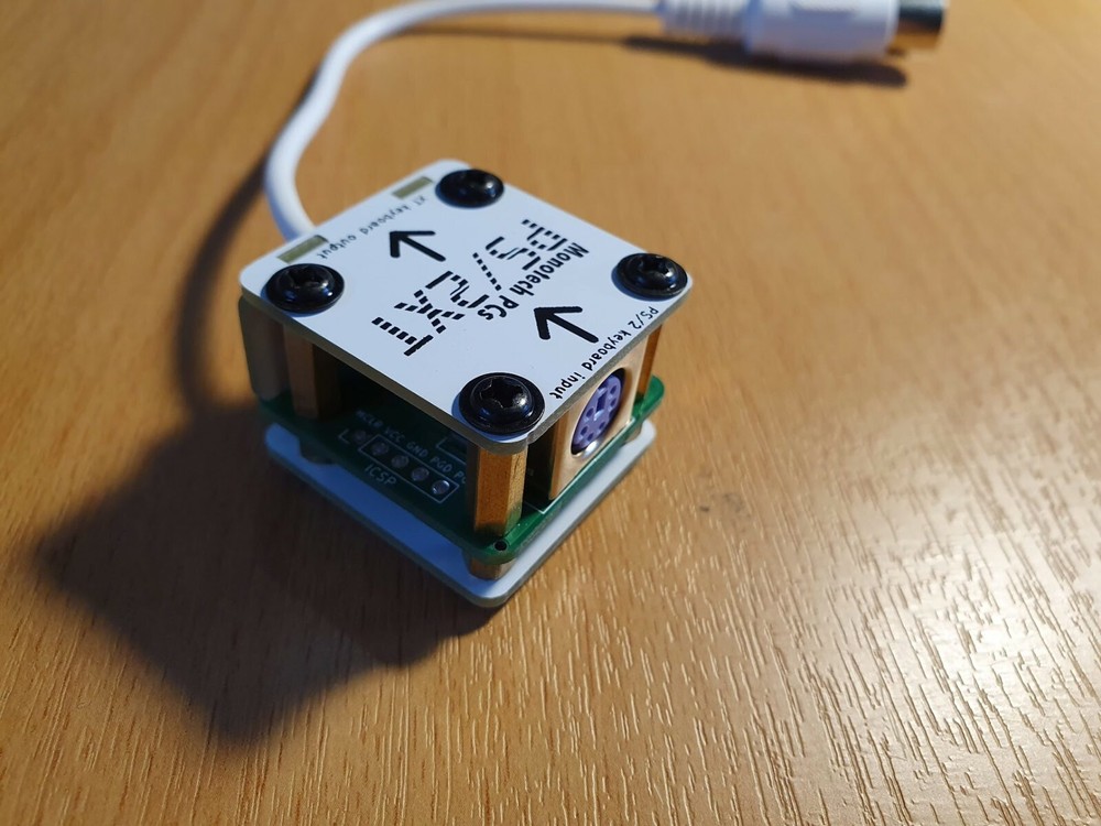 PS/2 to XT Keyboard Converter