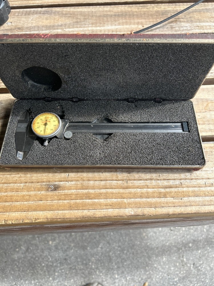 Starrett R120A6 Caliper Measuring Tool - Black