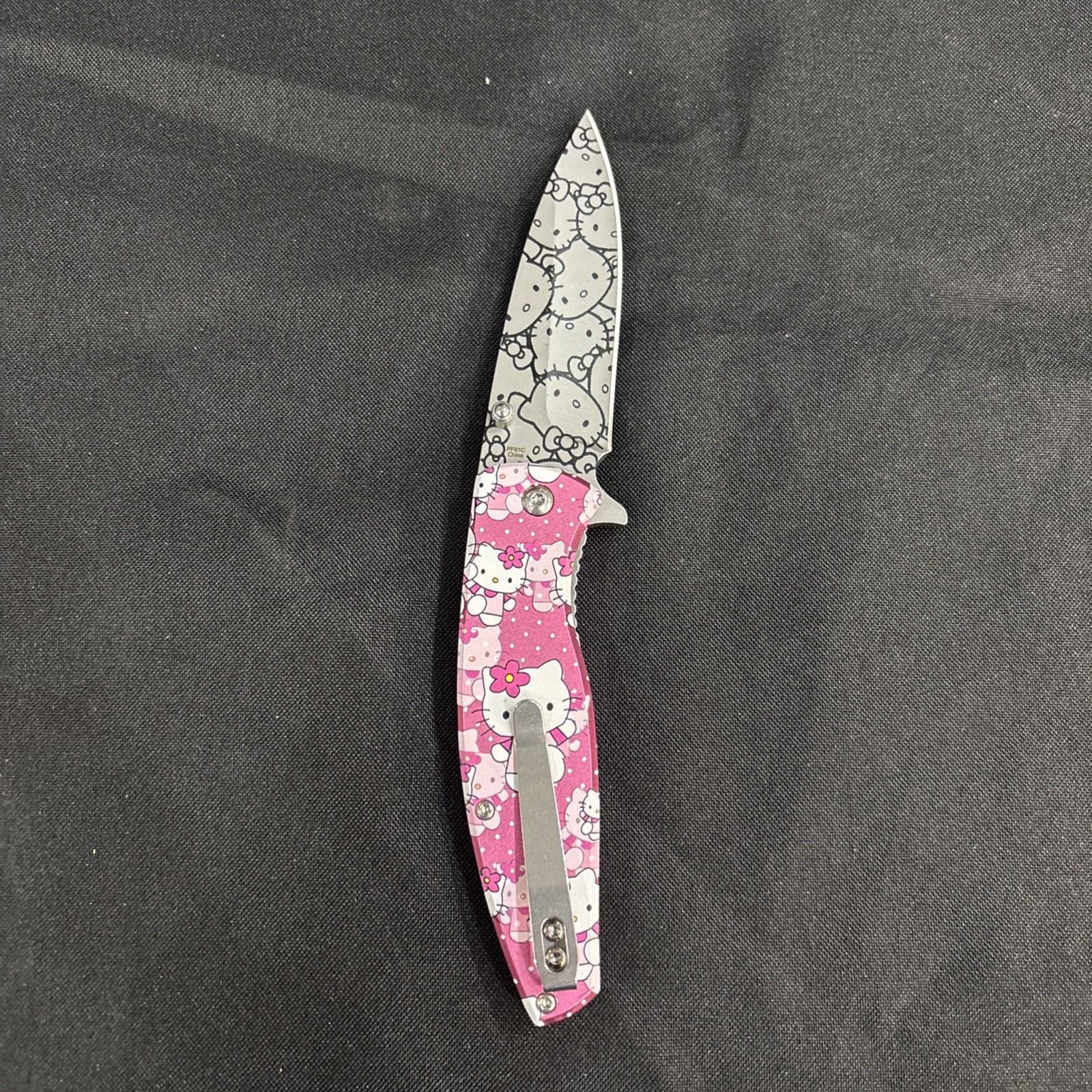 Hello Kitty Knife Pink Handle Silver Drop Point Blade