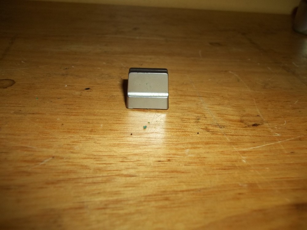 Hitachi D-2330 Cassette Deck Record Left or Right Slider Knob (1)