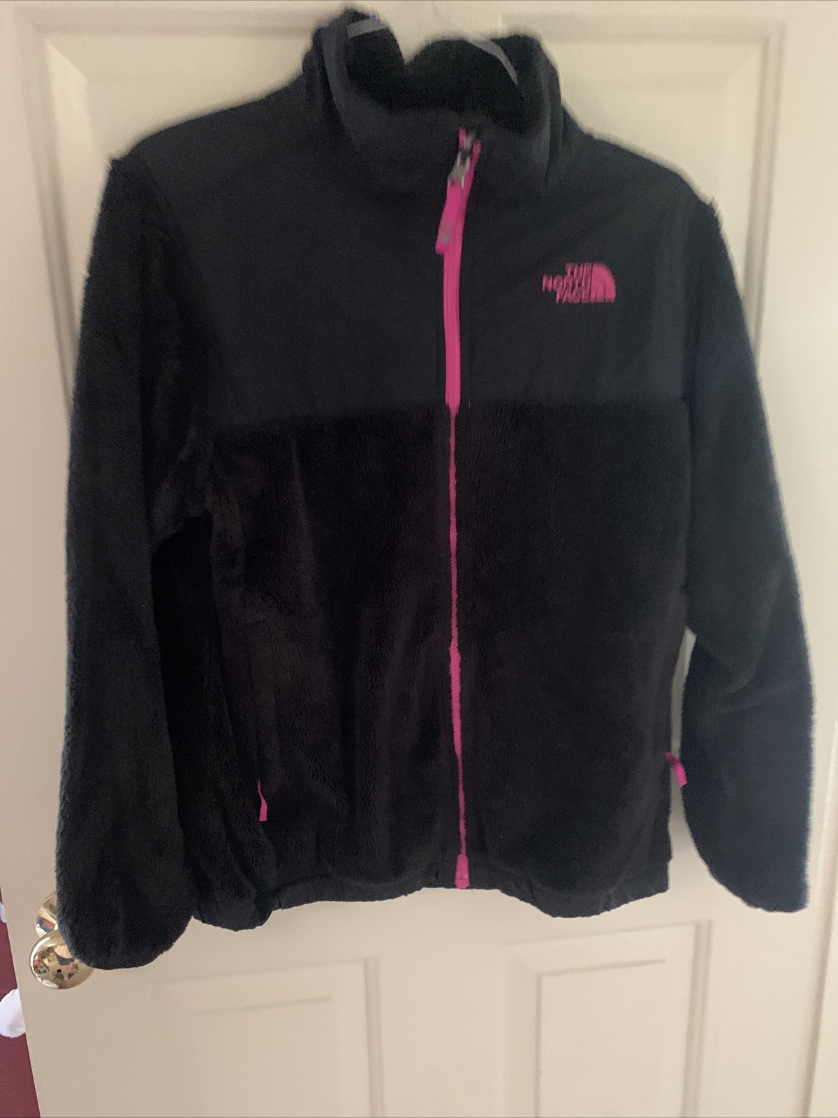 The North Face Girls XL (18) Jacket Fuzzy Black/Pink