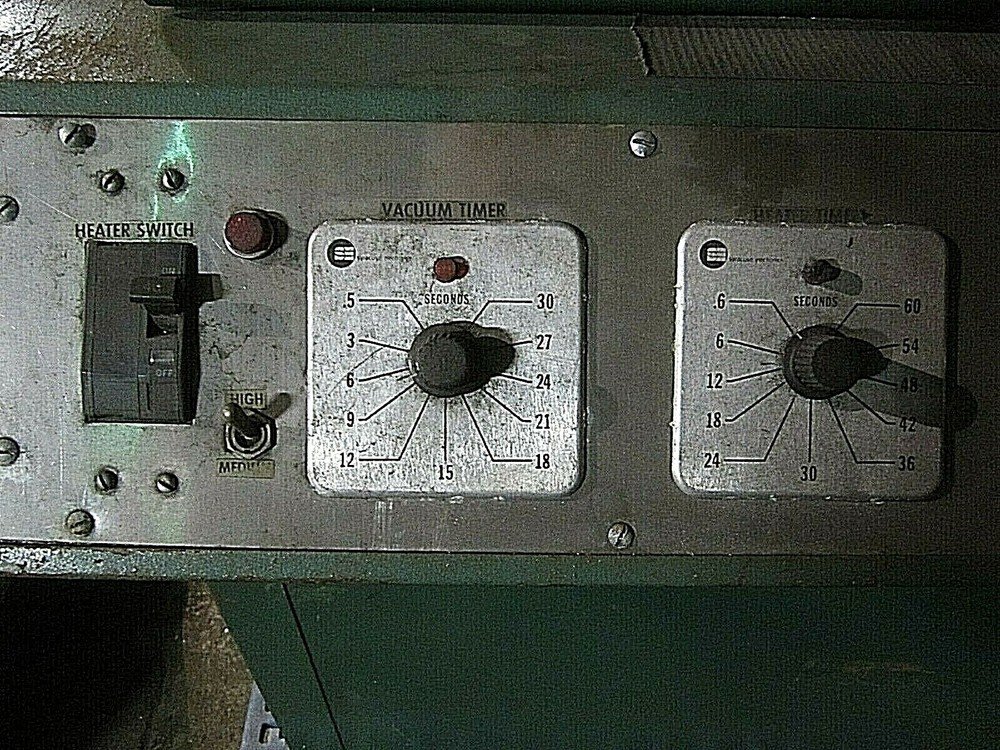 Quality Vacuum Forming Machine LA