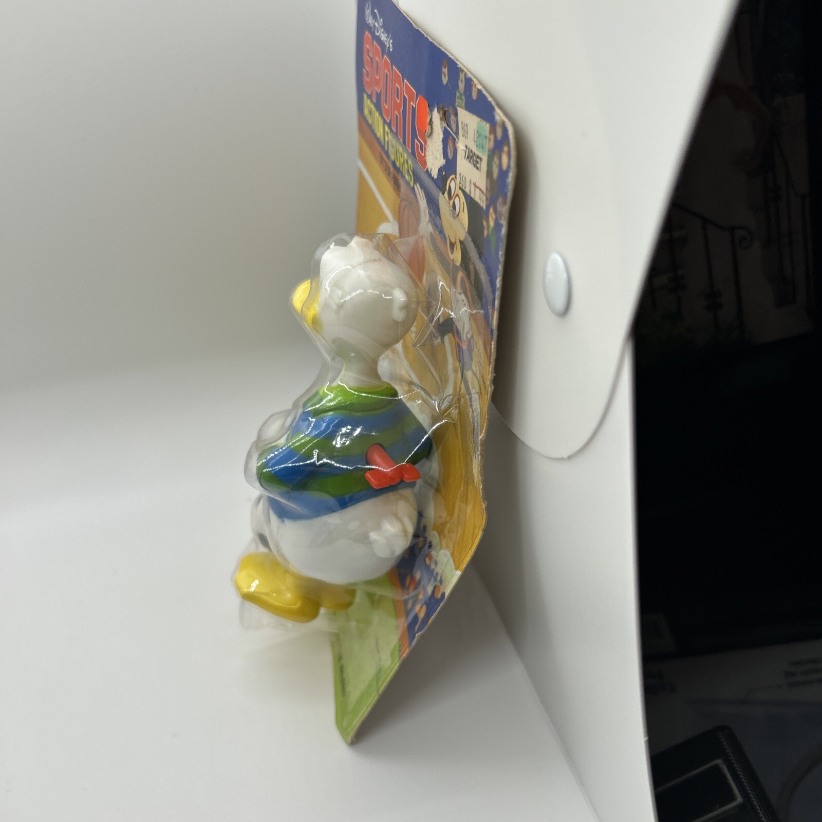 Walt Disney Sports Action Figures Donald Duck Soccer Wind-Up Unpunched Durham