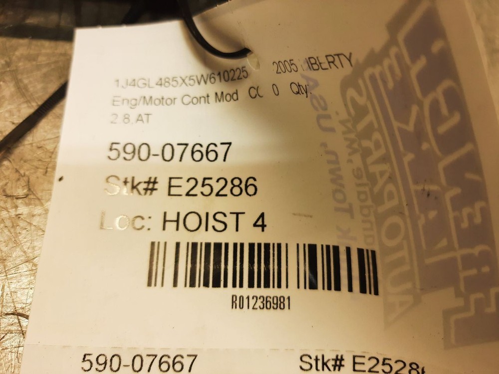 Engine ECM Computer 2.8L Engine Control Fits 2005 LIBERTY 1236981