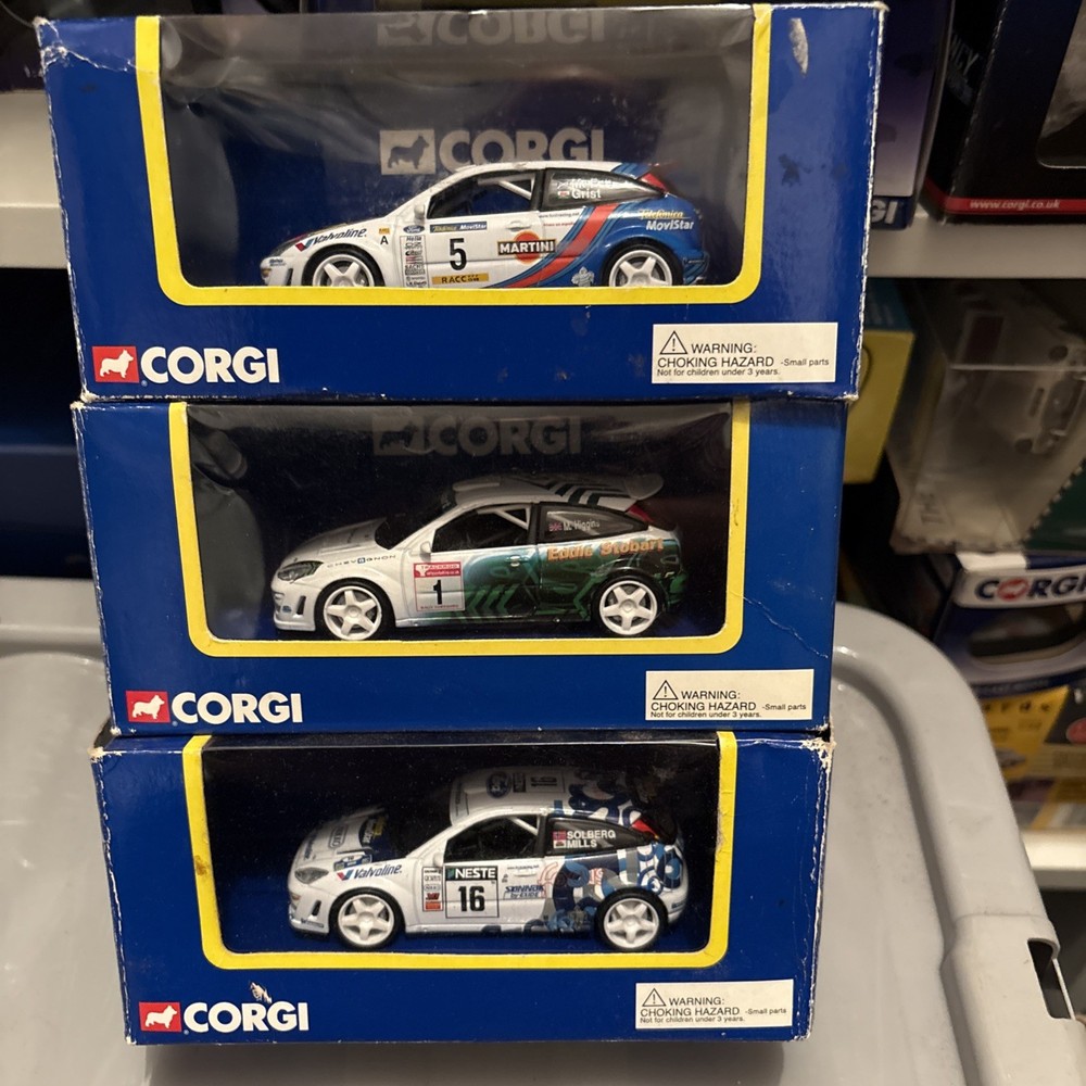 CORGI  WRC X3 FOCUS