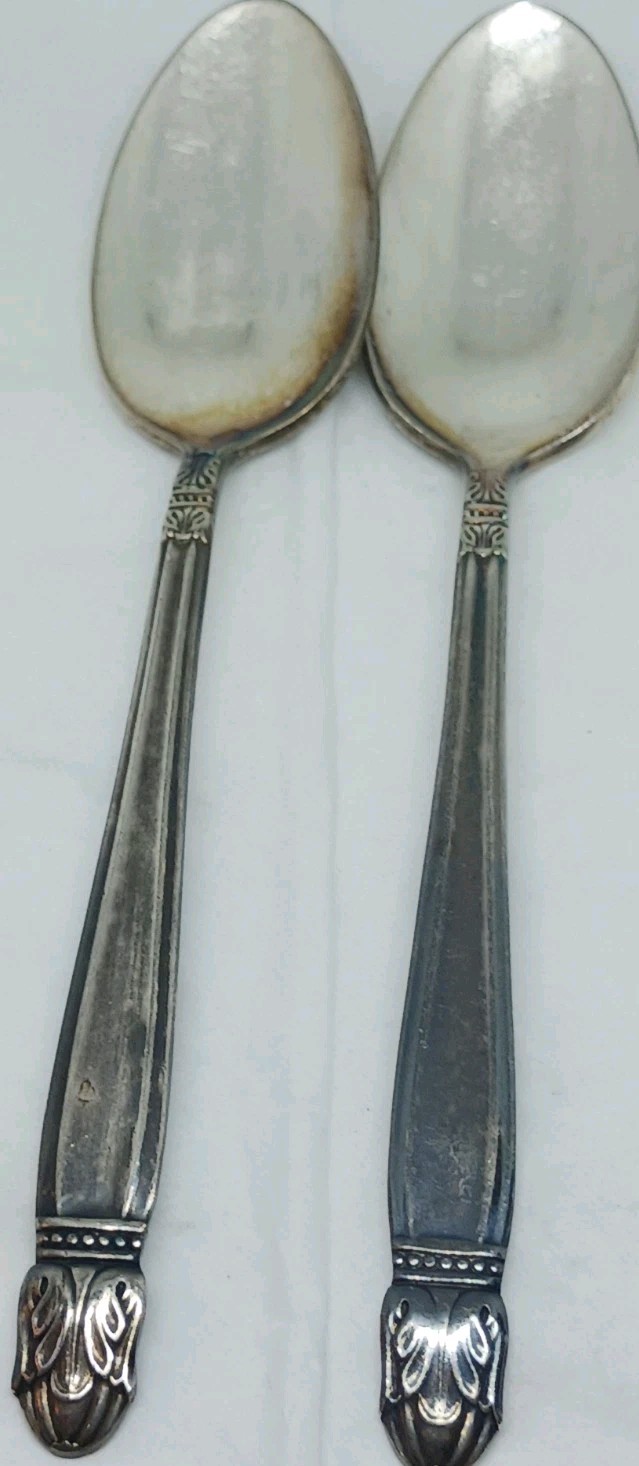 Holmes & Edwards Inlaid Danish Princess Silver Plate Flatware 2 tea spoons used