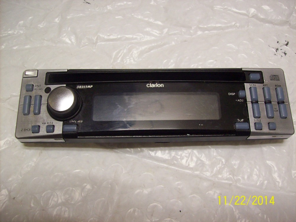 Clarion DB355MP FACEPLATE TESTED GUARANTEED