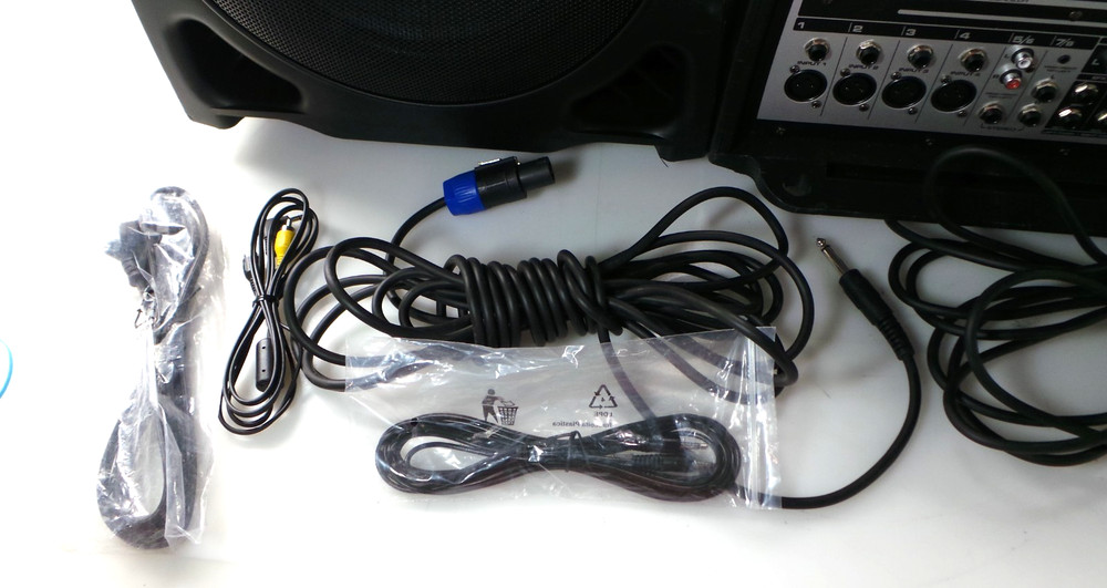 Peavey PVi Portable Powered audio system - Used - Upper Hook doesn't work