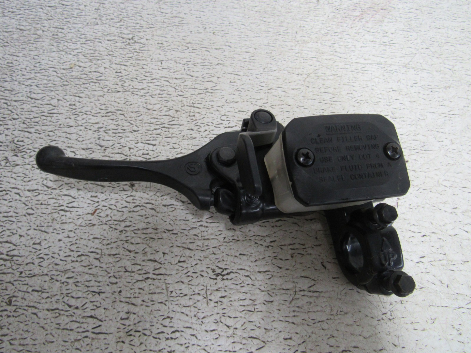 22 SKI DOO SKANDIC SWT 900 ACE BRAKE MASTER CYLINDER PERCH LEVER OEM #0509