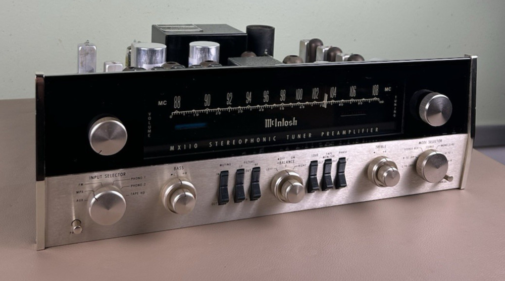 MCINTOSH MX110Z STEREO PREAMPLIFIER NICE