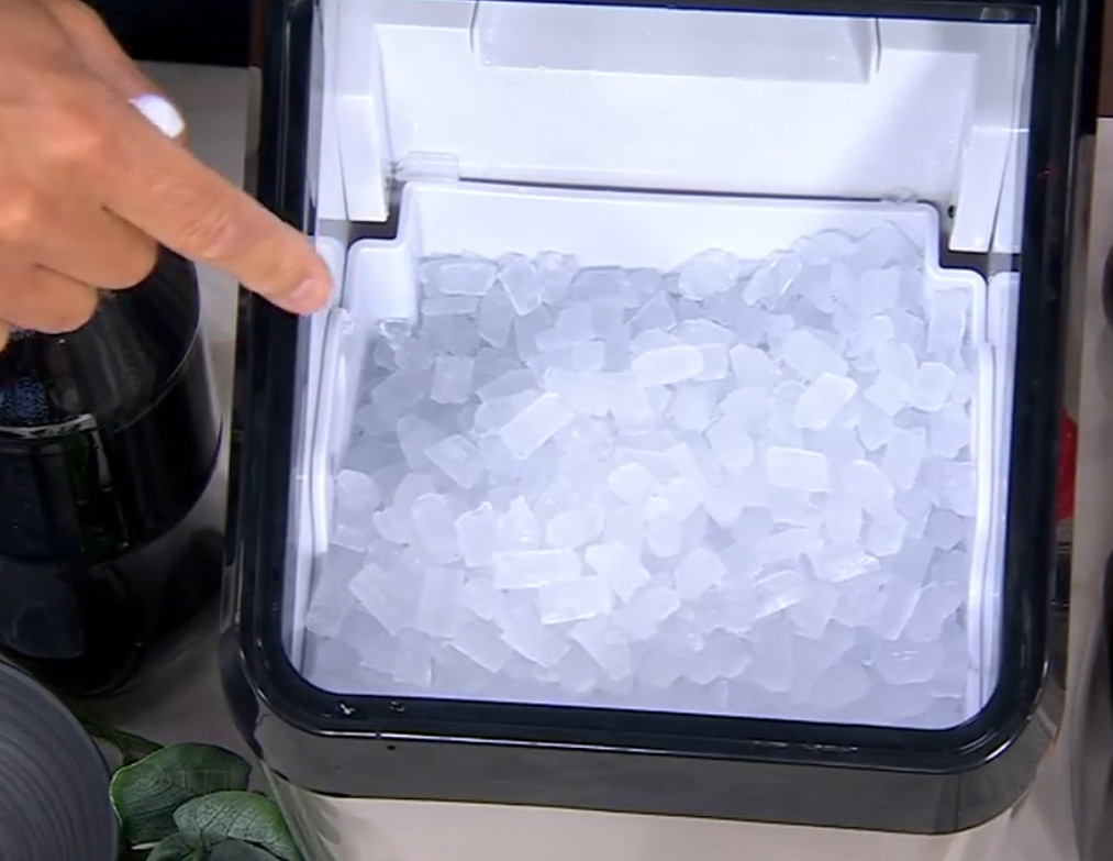 Technique 72-lb Countertop Nugget Ice Maker Stainless Top Open-box Sale(2-Aisle)