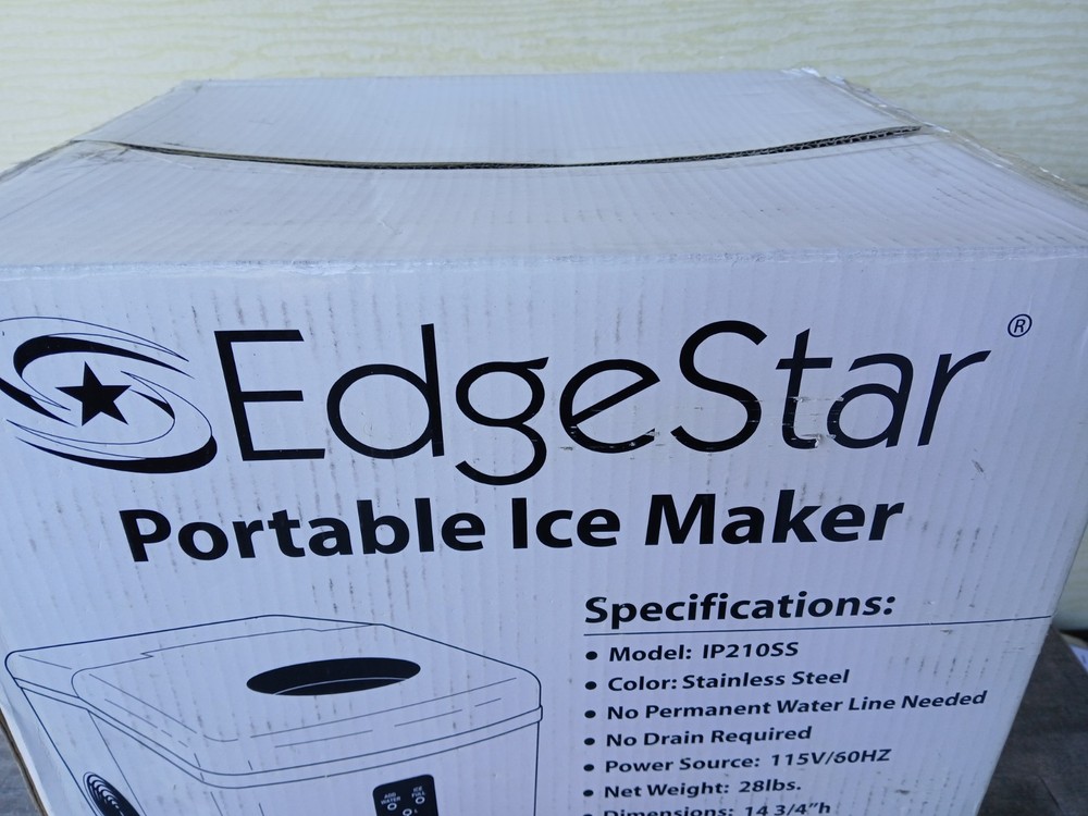 EdgeStar Portable Ice Cube Maker Machine Countertop IP210SS, Drainless