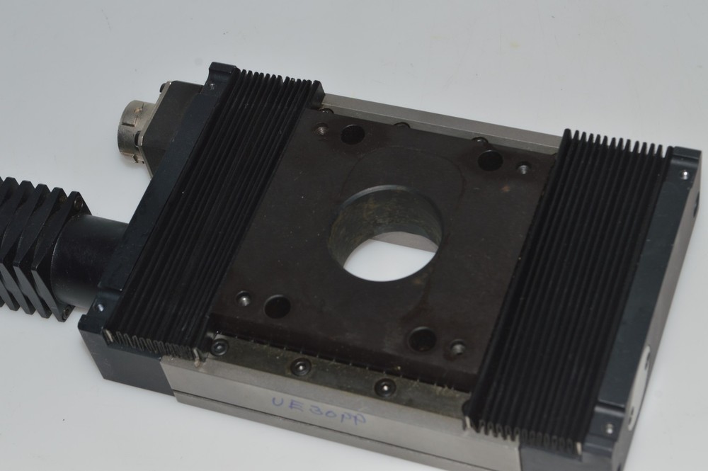 *TC* MICRO CONTROLE MOTORIZED LINEAR STAGE (TAF72)