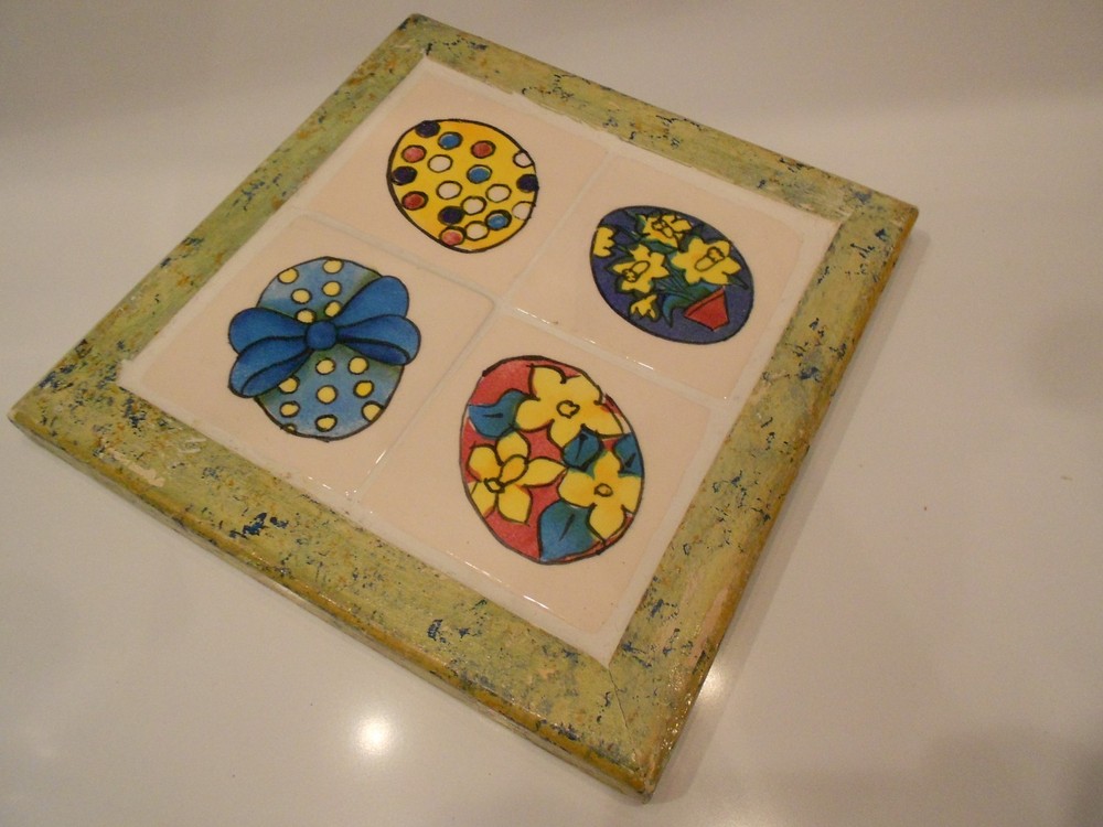 EGGS 4 TILE TRIVET WOOD FRAMED STUDIO NOVA PHILIPPINES 7 1/4" ACROSS