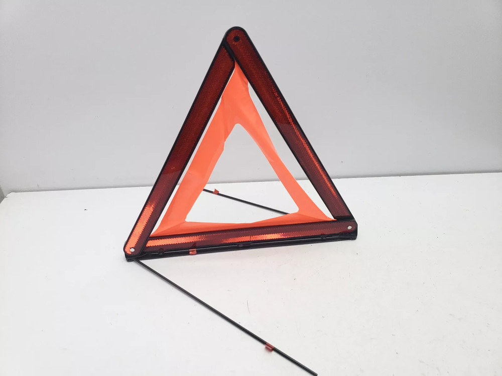 BMW Z4 E89 EMERGENCY HAZARD WARNING TRIANGLE 2010