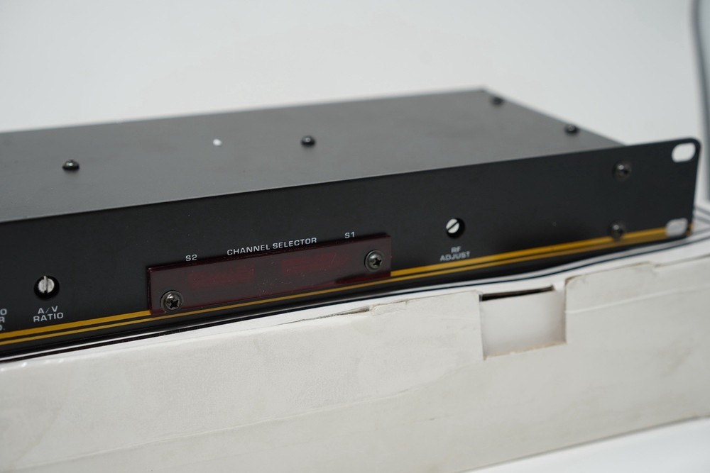 Pico Pro PM45 Audio Video RF Modulator PLL SAW Filter NTSC 110V