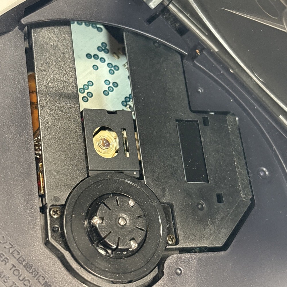 Sony Discman Walkman D-171 Compact CD Player Digital Mega Bass Tested