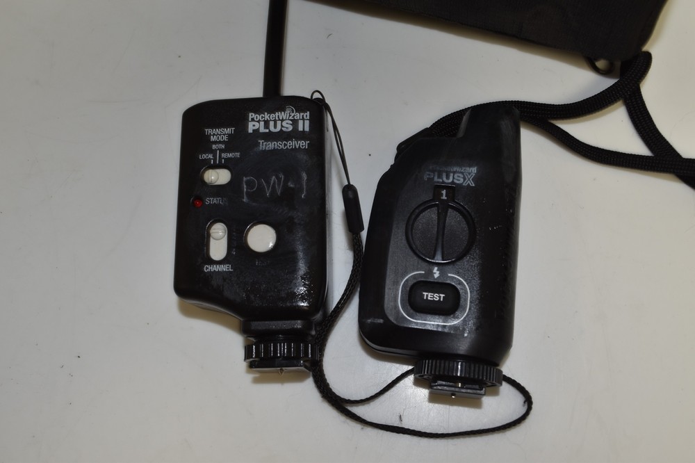 ^^ POCKET WIZARD PLUS II TRANSCEIVER AND PLUS X (SLS65)