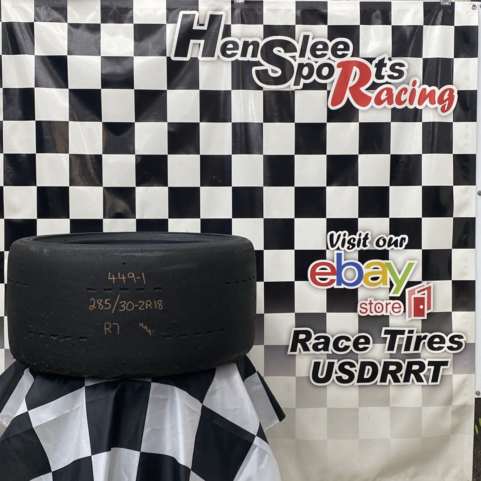 449-1 USDRRT HOOSIER DOT Road Race Tire       285/30-ZR18   R7