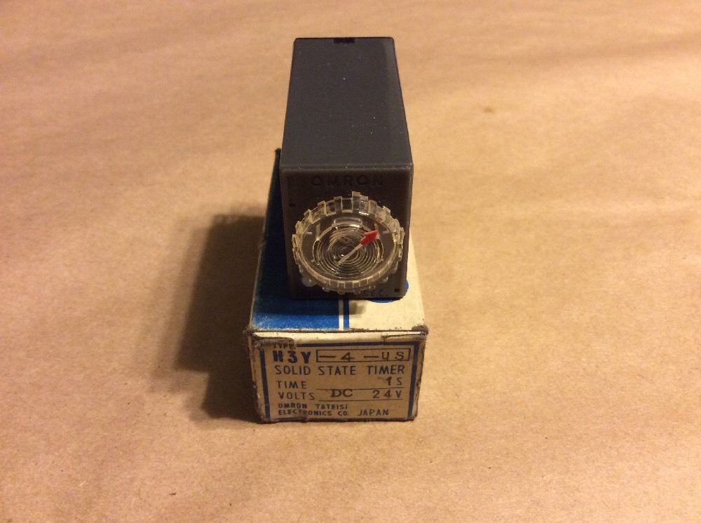 Omron H3Y-4 Timer DC 24 Volt, 1 Second   NEW