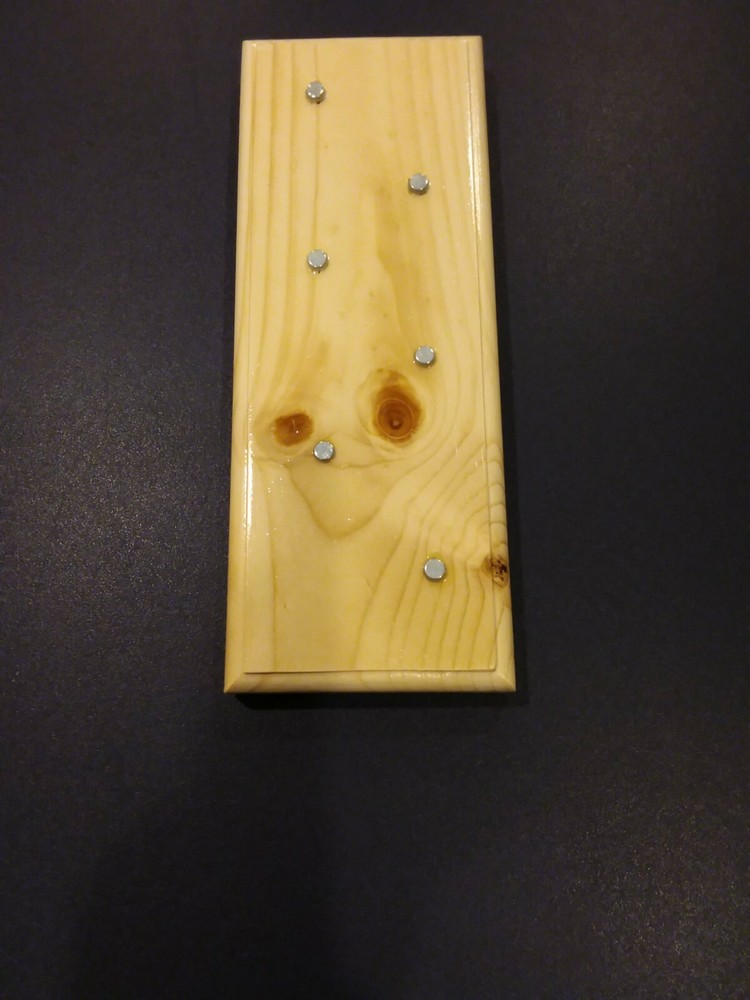 KNIFE DISPLAY STAND, SOLID NORTHERN WHITE PINE.