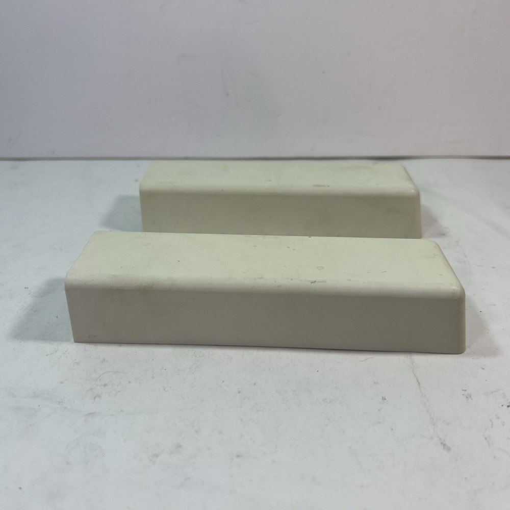 OmniMount Wall Mount Speaker Mount White