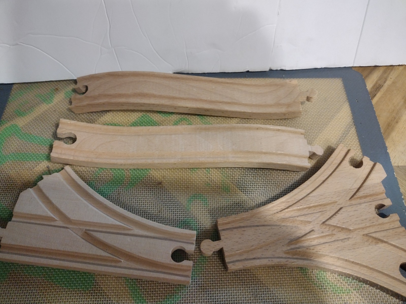 Wooden Train Set Accessories, Modern City Town 99 Piece Train Track and Railroad