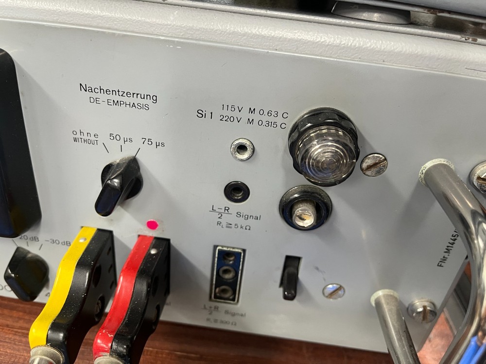 Rohde & Schwarz BN 1508/2 with MSDC Stereo Decoder