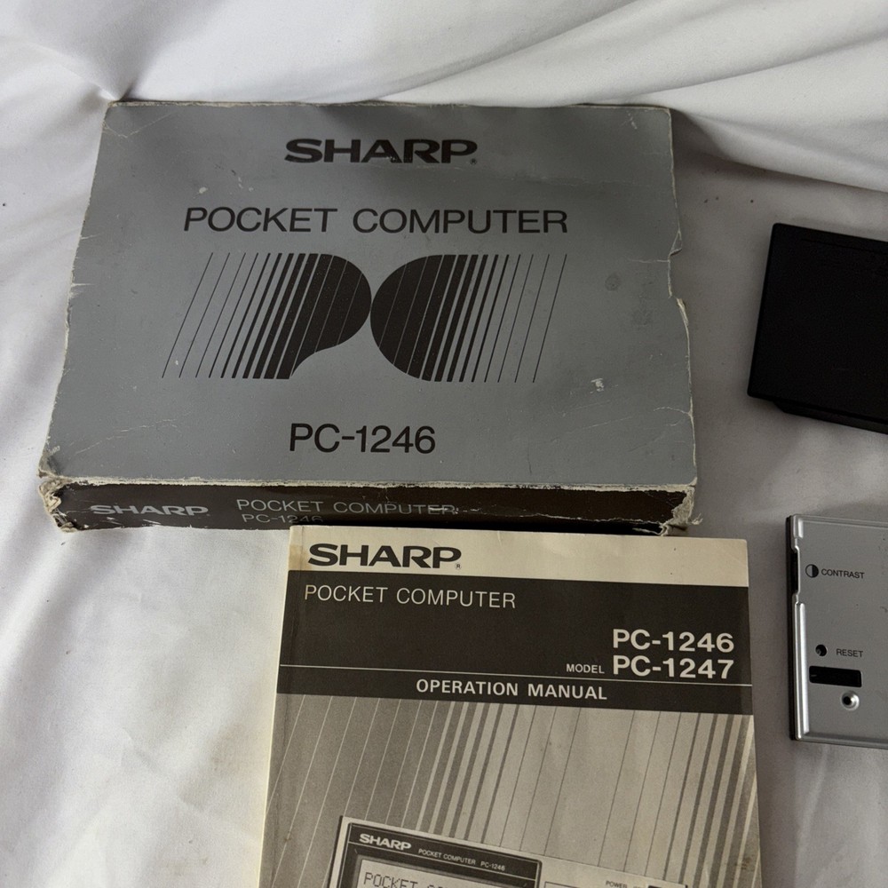 Sharp Pocket Computer PC-1246 w/ Programming Manual & Box Not Working Parts